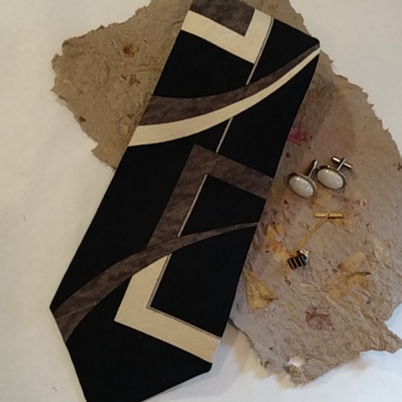 Vintage Silk Men's Tie - Picture 2 of 6